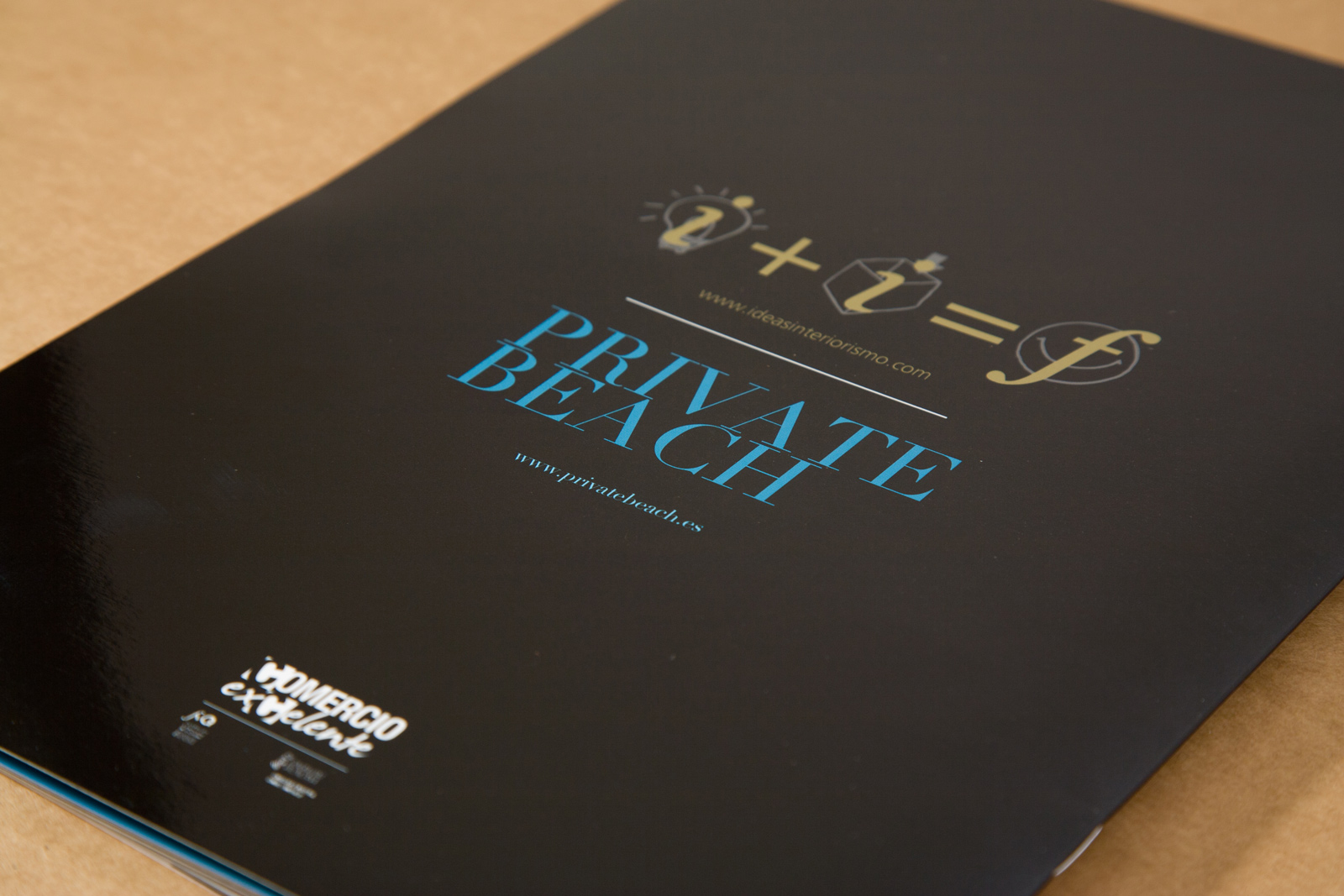 Catálogo Private Beach contraportada