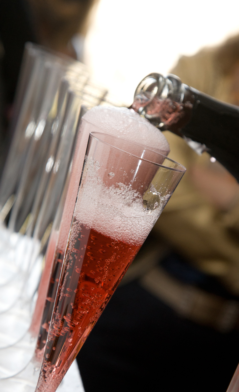 Copas con champán rosa